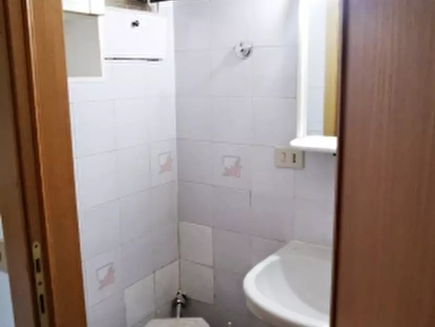 Immagine 6 di Appartamento in vendita  a Livorno