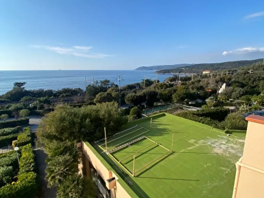 Immagine 6 di Appartamento in vendita  a Rosignano Marittimo