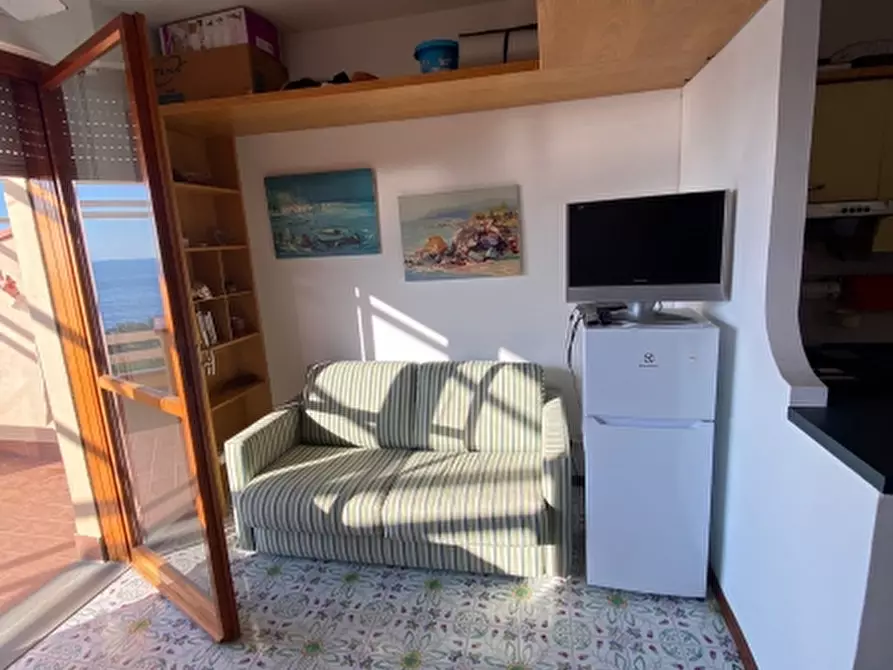 Immagine 12 di Appartamento in vendita  a Rosignano Marittimo