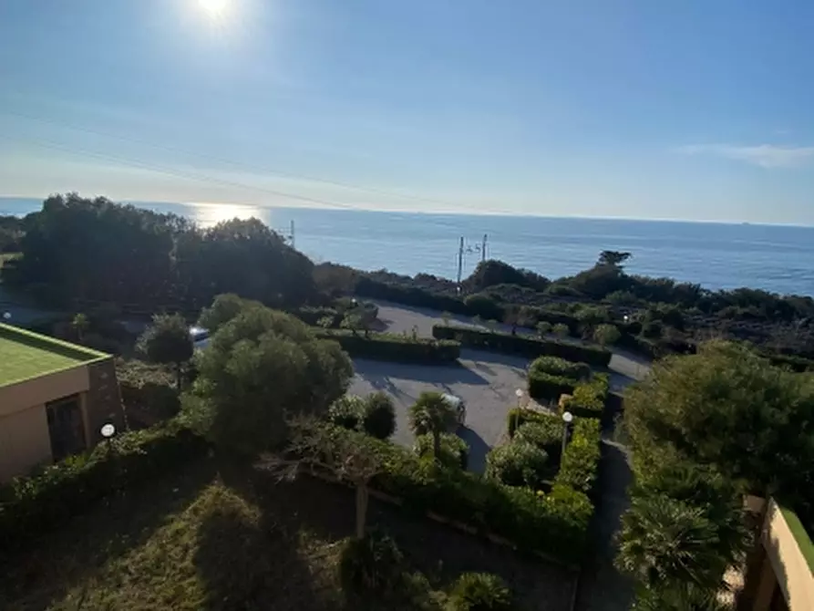 Immagine 3 di Appartamento in vendita  a Rosignano Marittimo