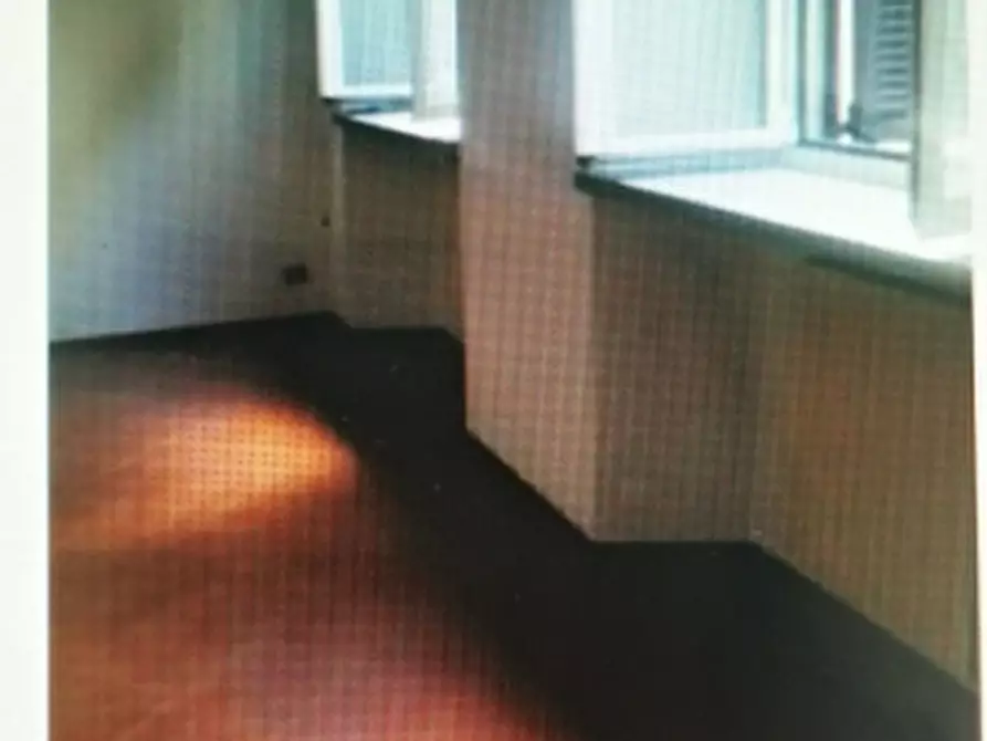 Immagine 4 di Appartamento in vendita  a Livorno