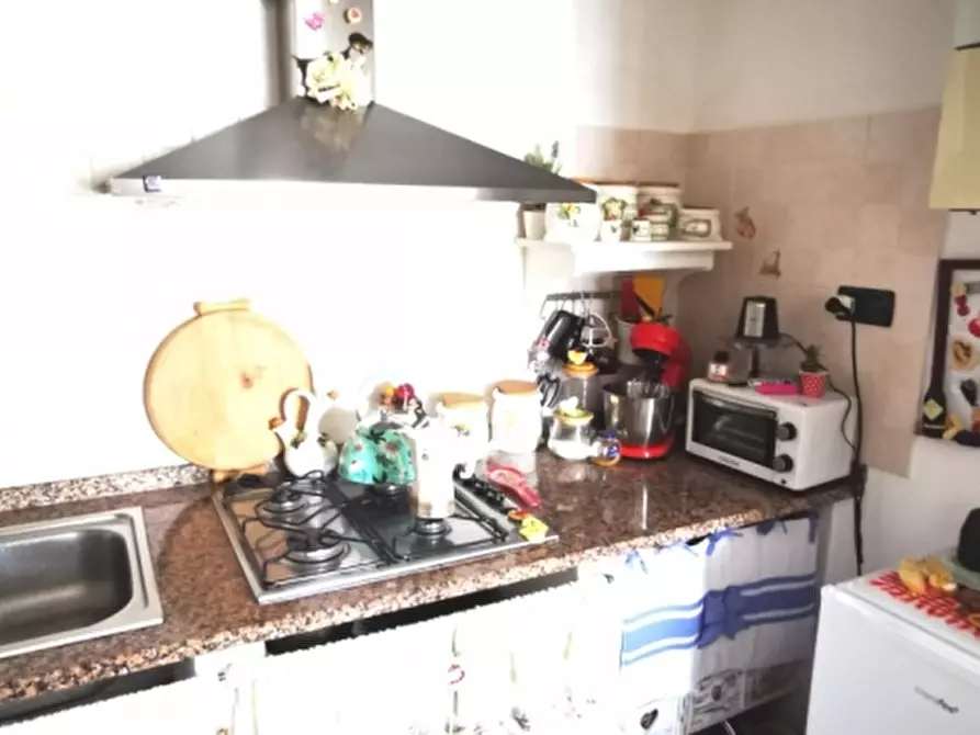 Immagine 3 di Appartamento in vendita  a Castellina Marittima