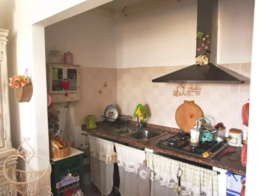 Immagine 5 di Appartamento in vendita  a Castellina Marittima