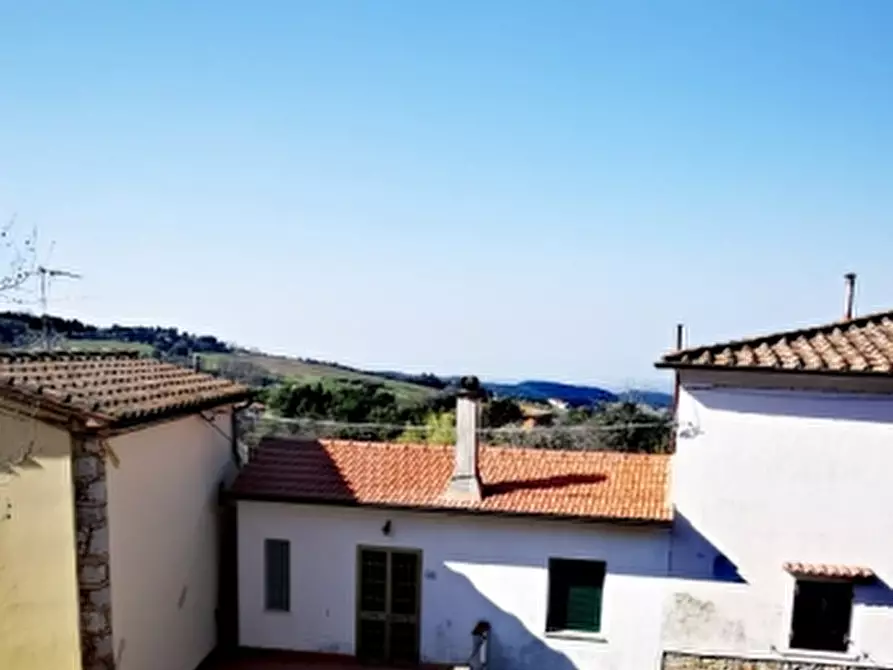 Immagine 17 di Appartamento in vendita  a Castellina Marittima