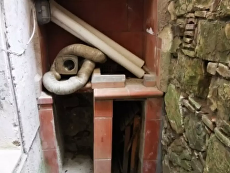 Immagine 9 di Appartamento in vendita  a Castellina Marittima