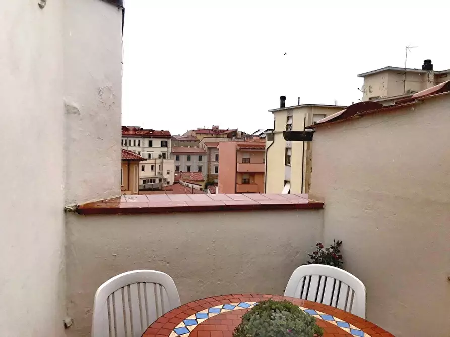 Immagine 2 di Appartamento in vendita  a Livorno