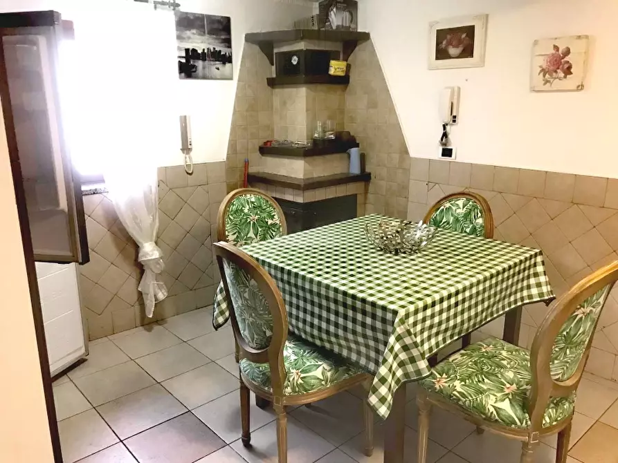 Immagine 6 di Appartamento in vendita  a Livorno