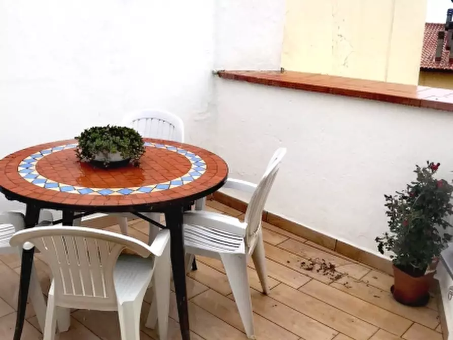 Immagine 3 di Appartamento in vendita  a Livorno