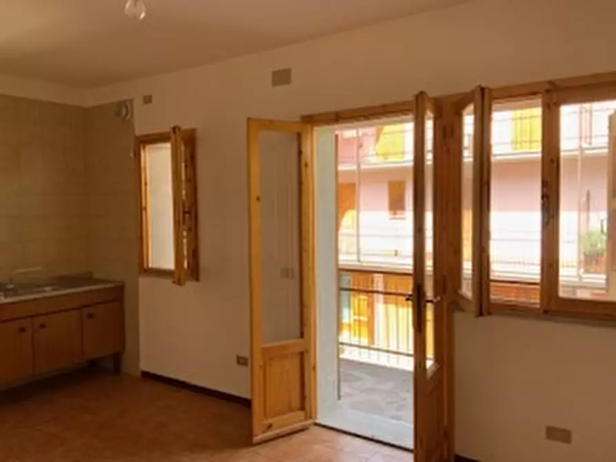 Immagine 9 di Appartamento in vendita  in Via selva romanesca a Pievepelago