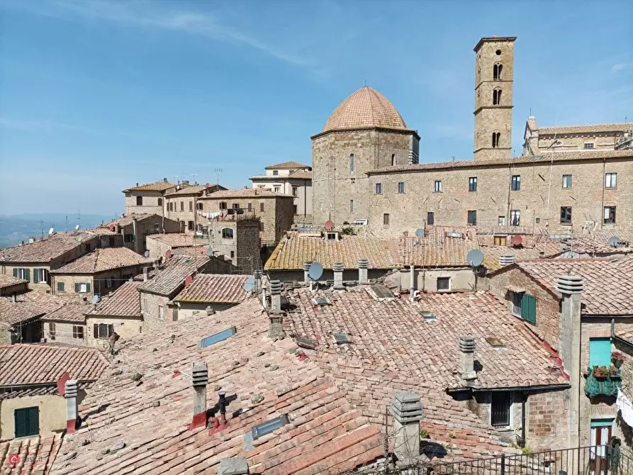 Immagine 4 di Appartamento in vendita  in Piazza dei Priori a Volterra