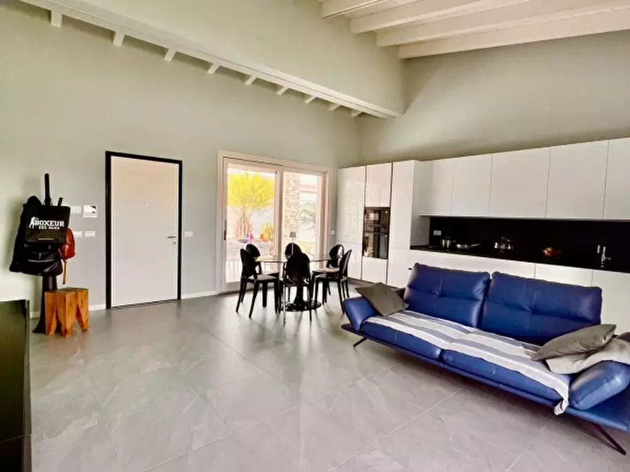 Immagine 15 di Appartamento in vendita  in via pozze 30 a Lonato del Garda