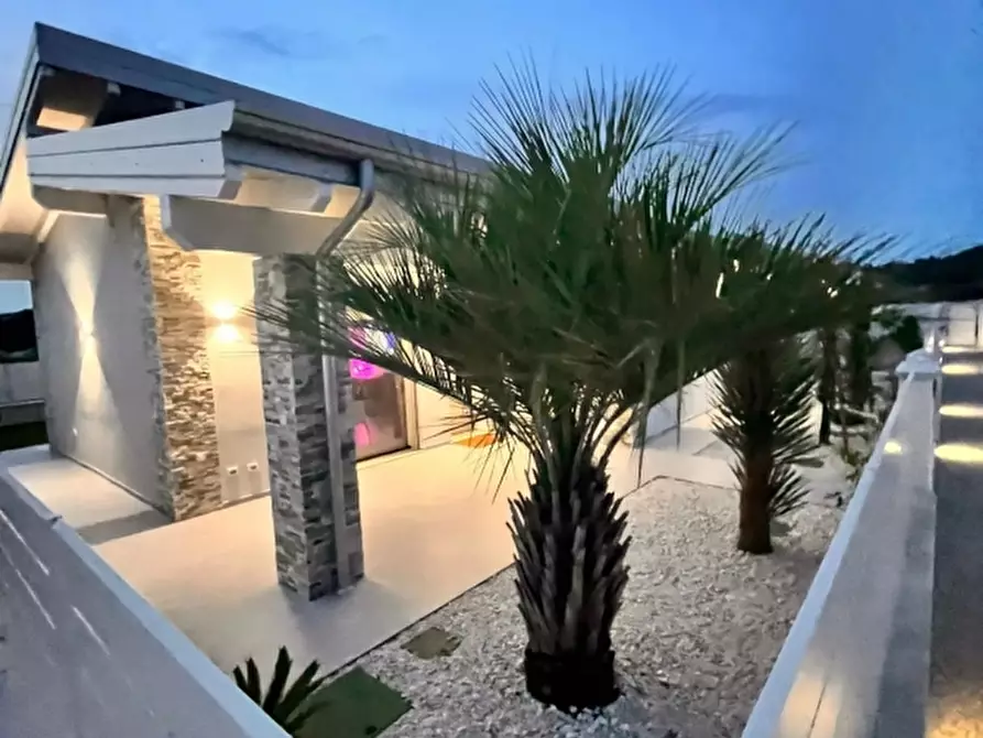 Immagine 17 di Appartamento in vendita  in via pozze 30 a Lonato del Garda