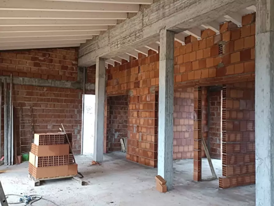 Immagine 23 di Appartamento in vendita  in via pozze 30 a Lonato del Garda