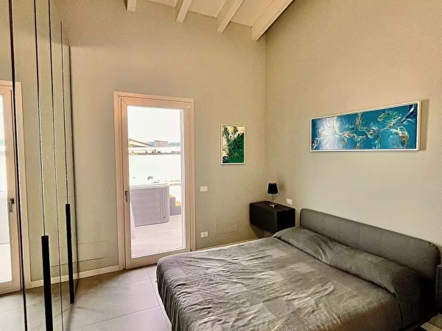 Immagine 18 di Appartamento in vendita  in via pozze 30 a Lonato del Garda