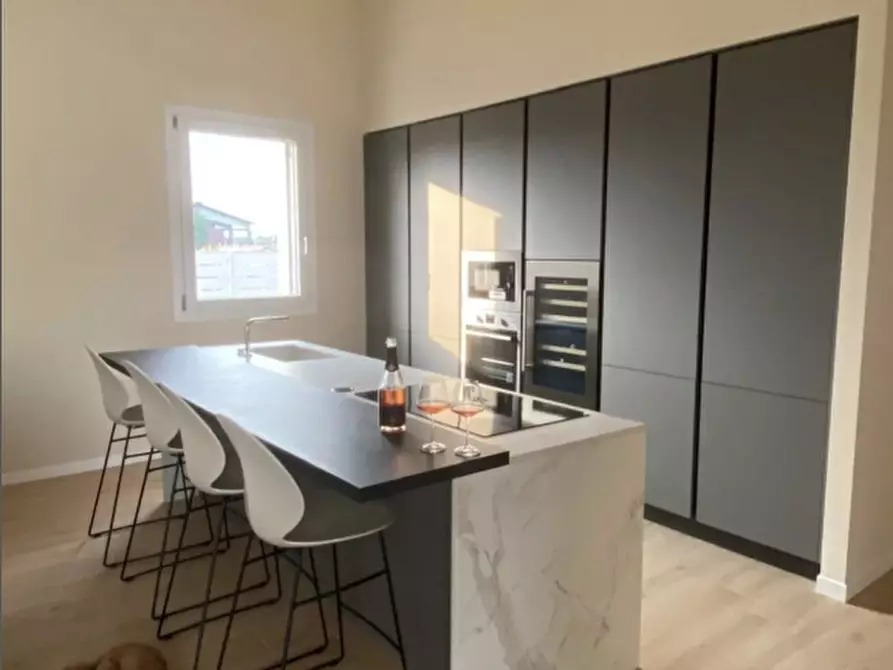 Immagine 12 di Appartamento in vendita  in via pozze 30 a Lonato del Garda