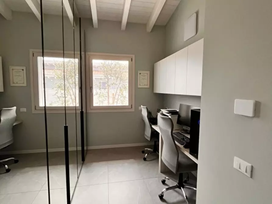 Immagine 13 di Appartamento in vendita  in via pozze 30 a Lonato del Garda