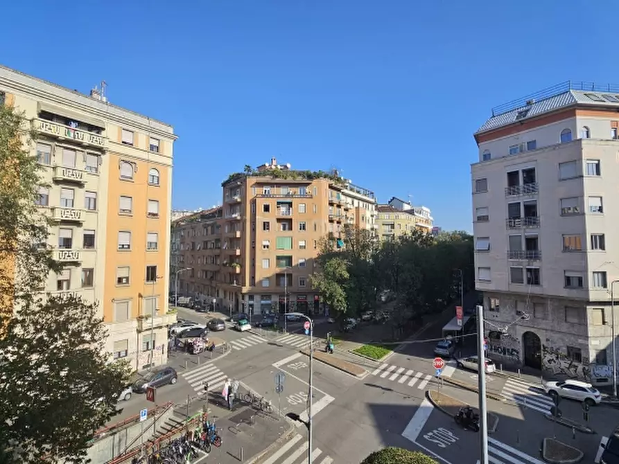 Immagine 28 di Appartamento in vendita  a Milano