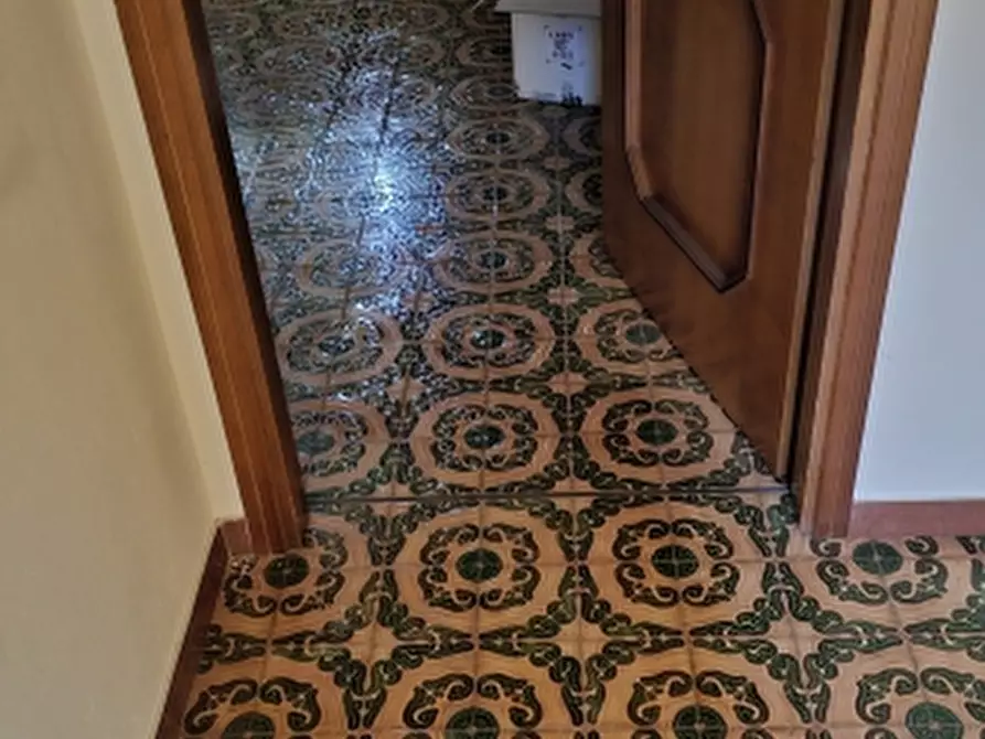 Immagine 8 di Villa in vendita  in via Sarca 1 a Desenzano Del Garda