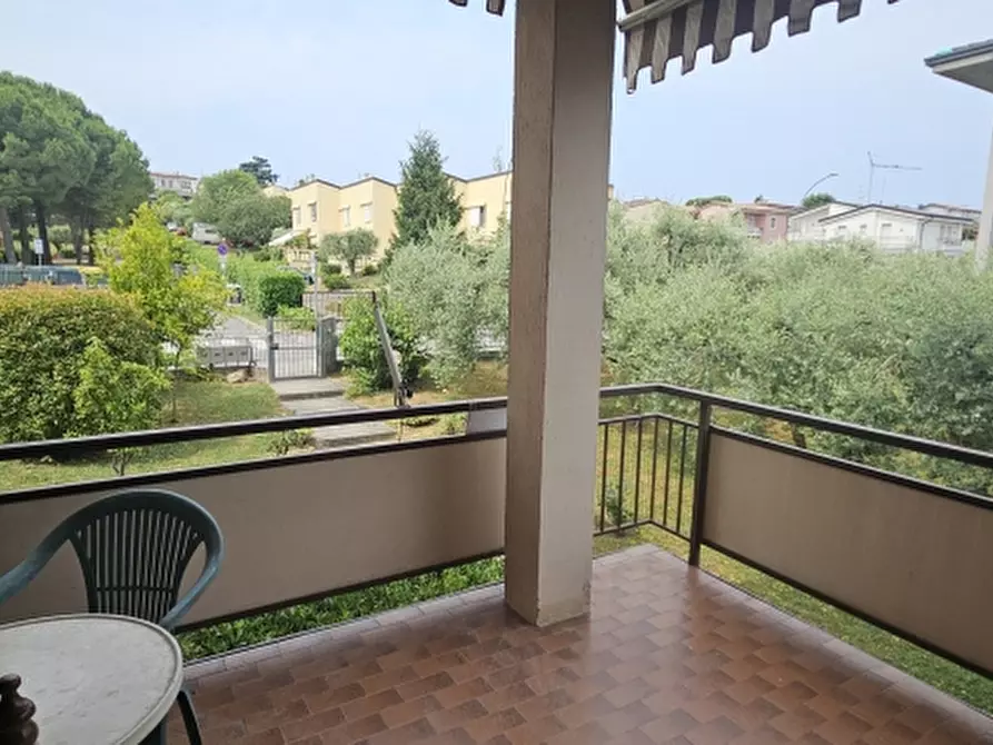 Immagine 4 di Appartamento in vendita  a Desenzano Del Garda