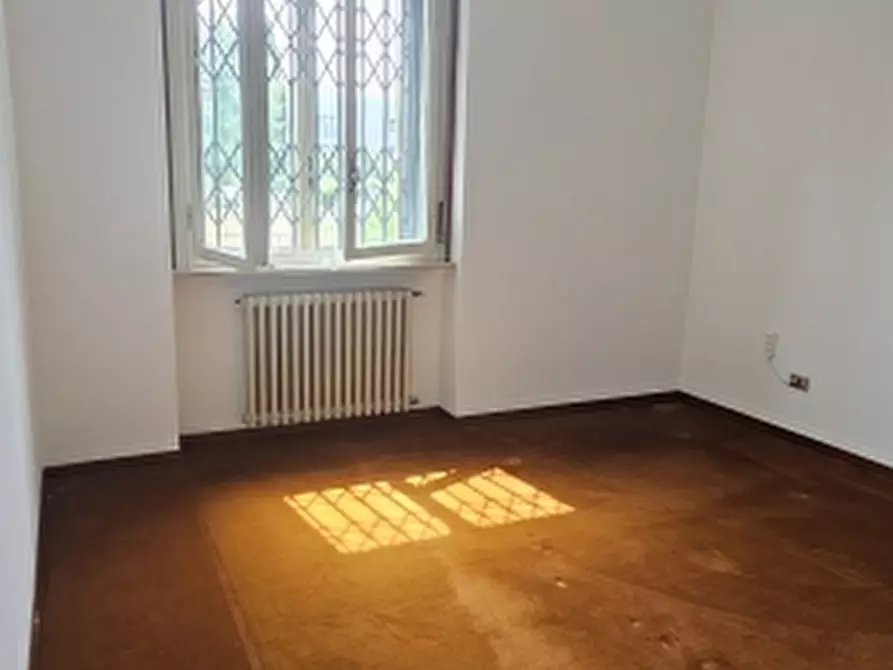 Immagine 14 di Appartamento in vendita  a Desenzano Del Garda