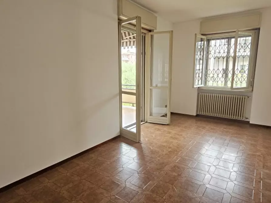 Immagine 3 di Appartamento in vendita  a Desenzano Del Garda