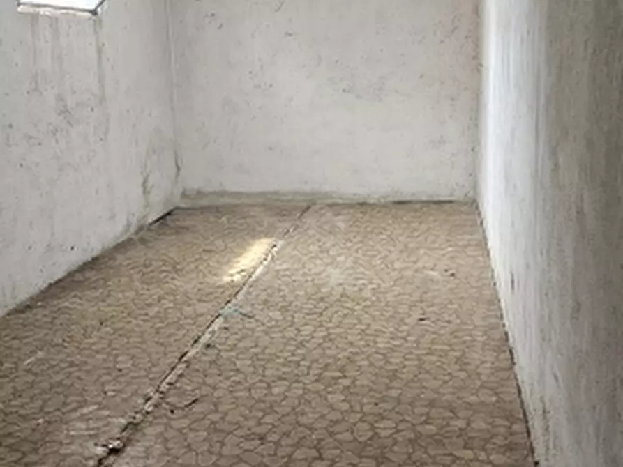 Immagine 31 di Appartamento in vendita  a Desenzano Del Garda