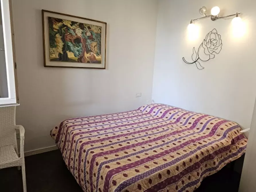 Immagine 13 di Appartamento in affitto  a Sirmione