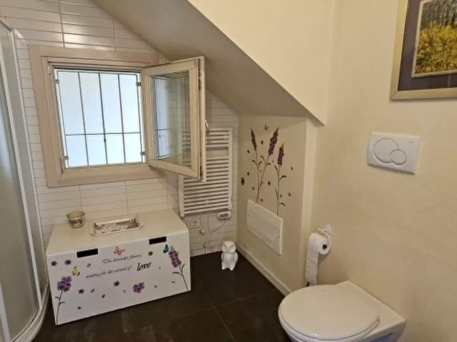 Immagine 17 di Appartamento in affitto  a Sirmione