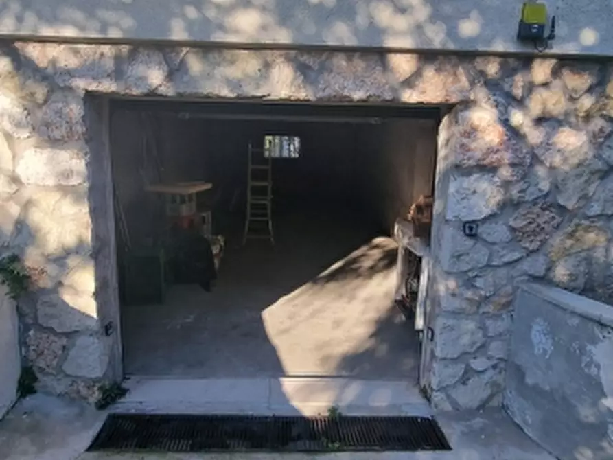 Immagine 17 di Villa in vendita  in Via Bonvicino a Desenzano Del Garda