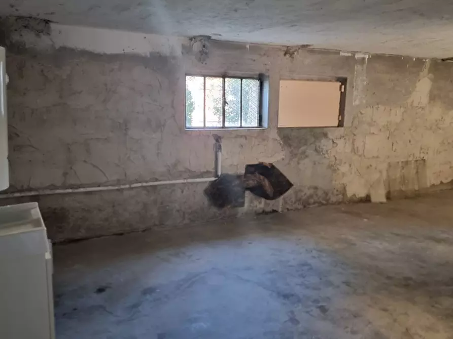 Immagine 6 di Villa in vendita  in Via Bonvicino a Desenzano Del Garda