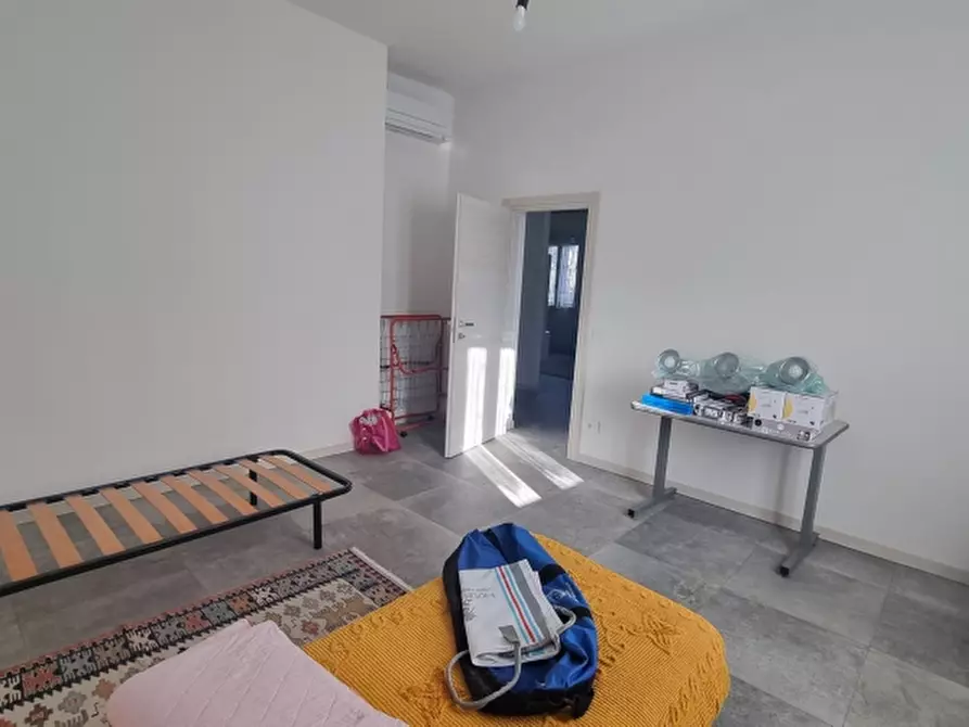 Immagine 8 di Villa in vendita  in Via Bonvicino a Desenzano Del Garda