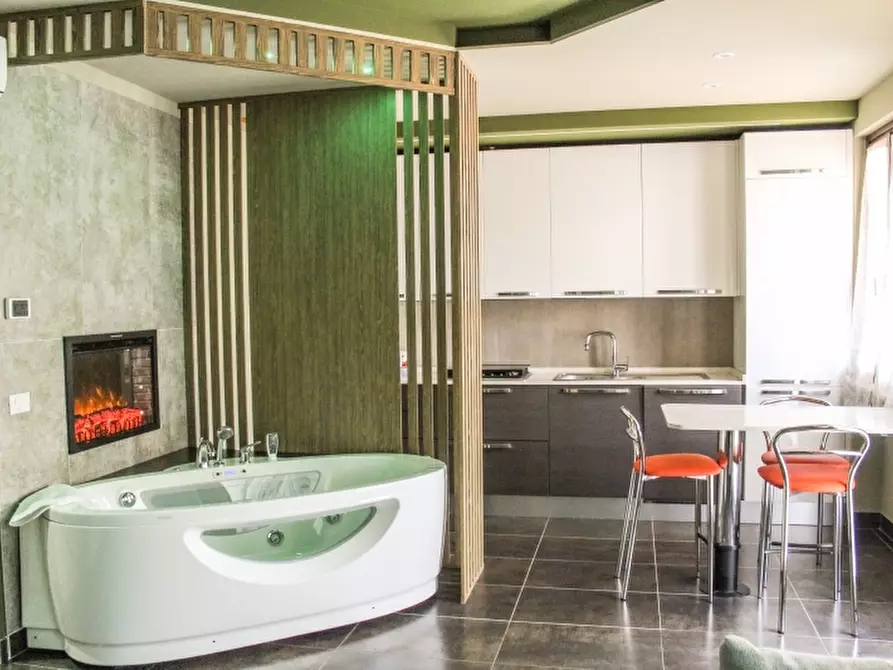 Immagine 4 di Appartamento in vendita  a Desenzano Del Garda