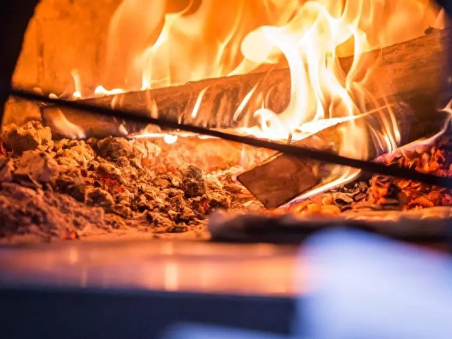 Immagine 3 di Bar / Ristorante in vendita  in Via mazzini 10 a Desenzano Del Garda