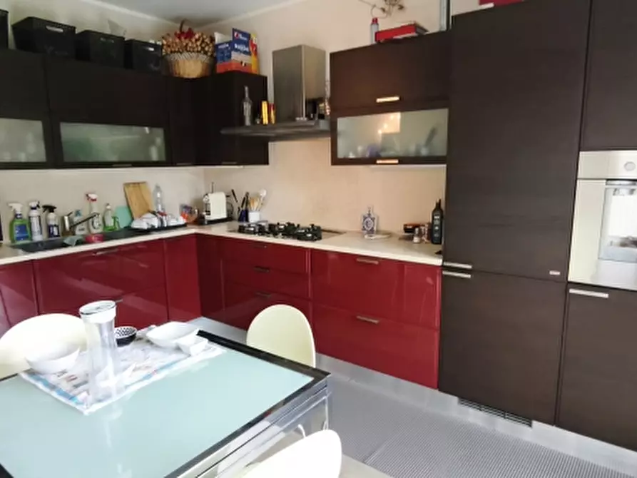 Immagine 11 di Appartamento in vendita  a Desenzano Del Garda