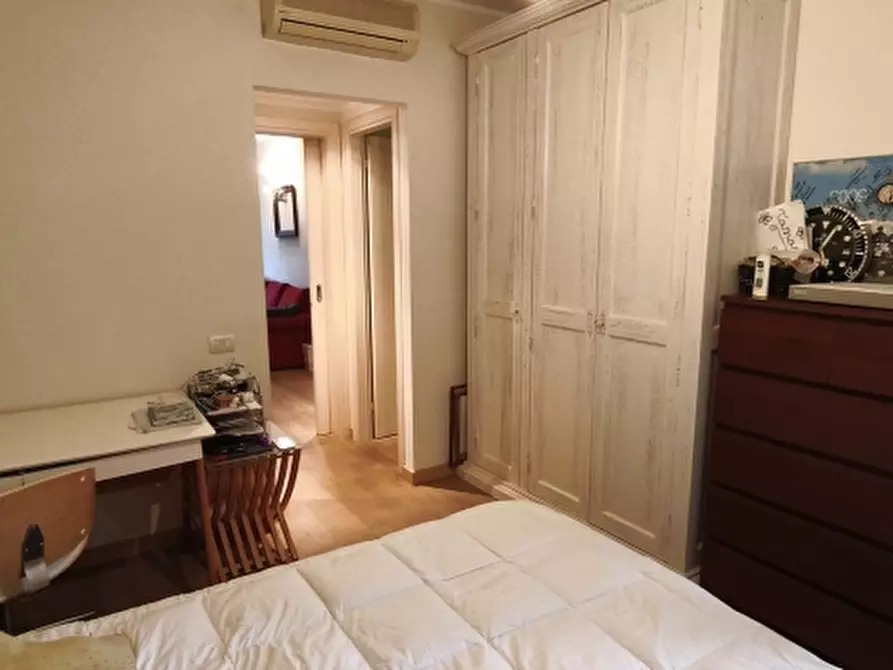 Immagine 24 di Appartamento in vendita  a Desenzano Del Garda