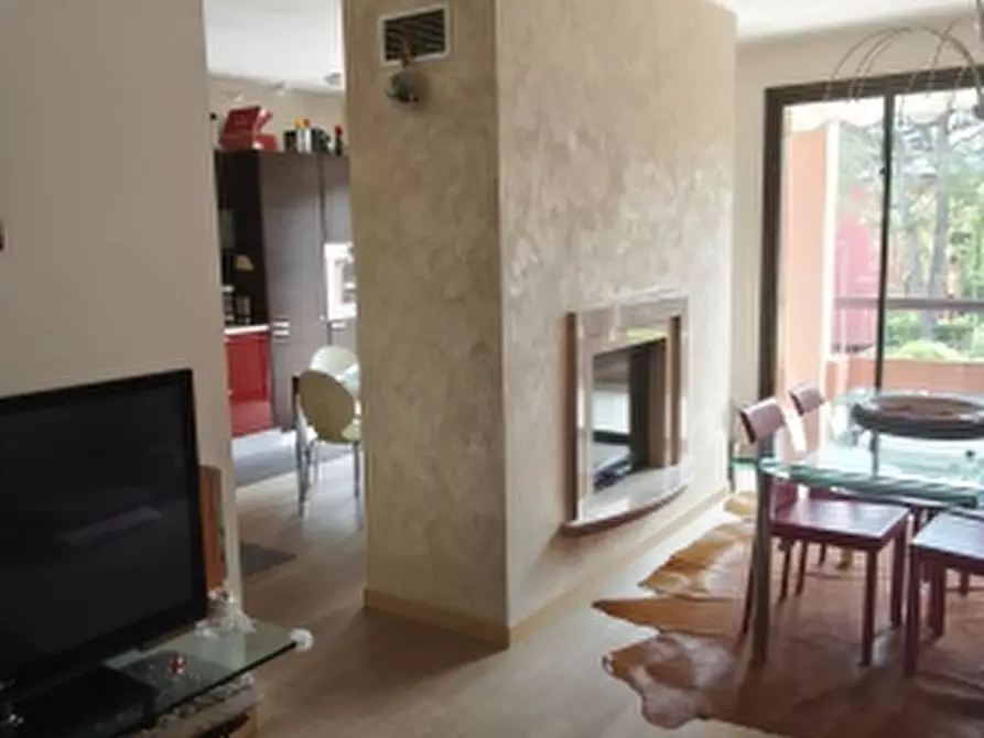 Immagine 7 di Appartamento in vendita  a Desenzano Del Garda