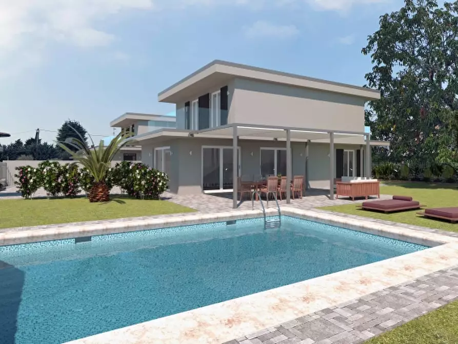 Immagine 9 di Villa in vendita  a Calvagese Della Riviera