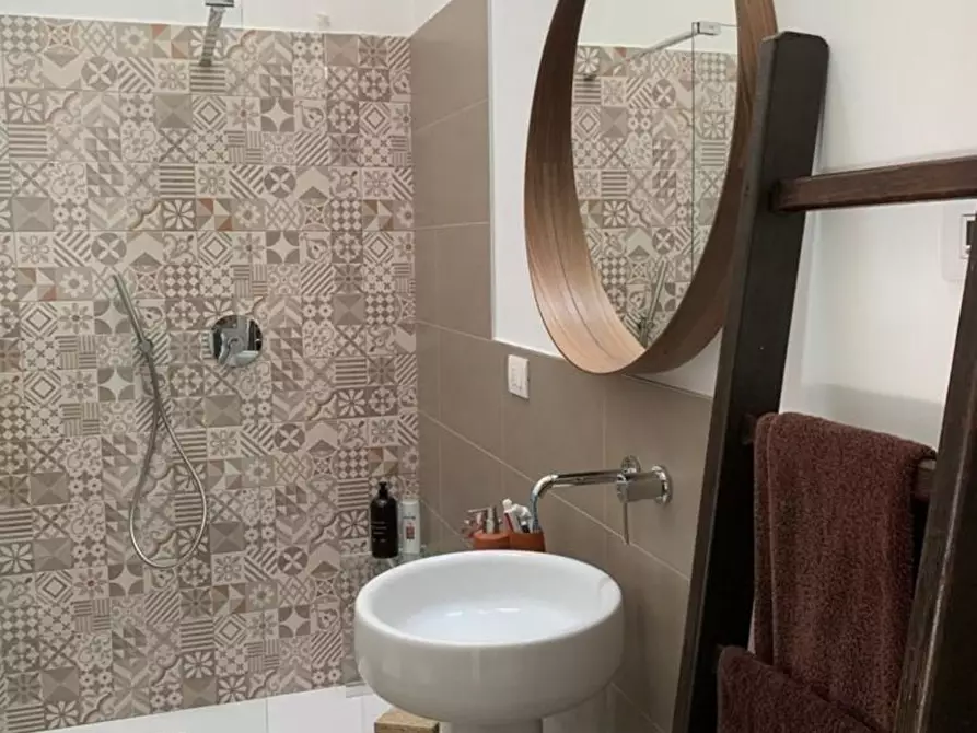 Immagine 12 di Villa in vendita  in via pozze a Lonato del Garda