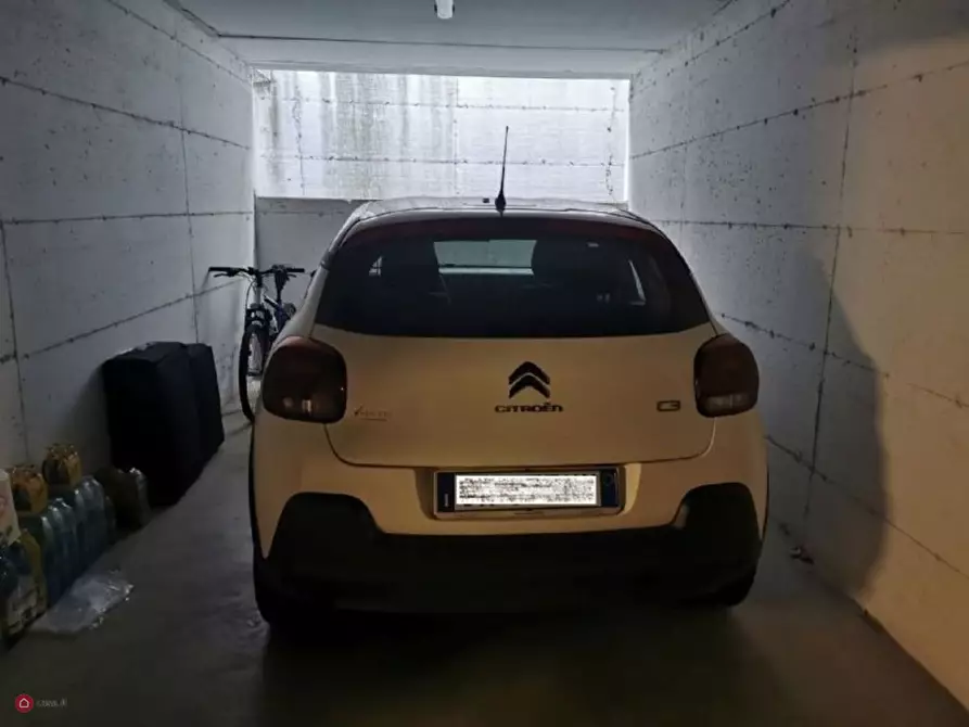 Immagine 12 di Appartamento in vendita  a Desenzano Del Garda