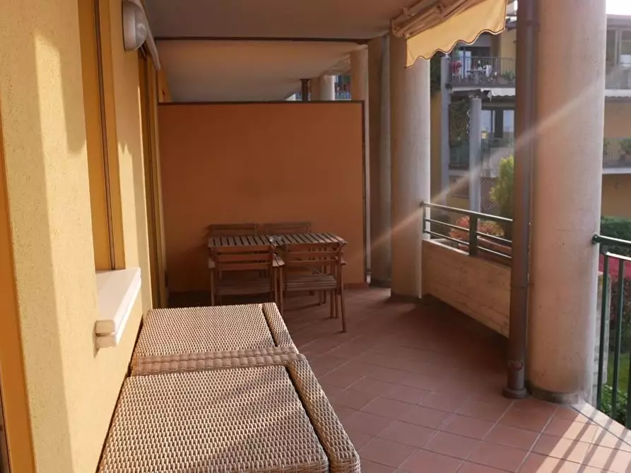 Immagine 9 di Appartamento in vendita  a Desenzano Del Garda
