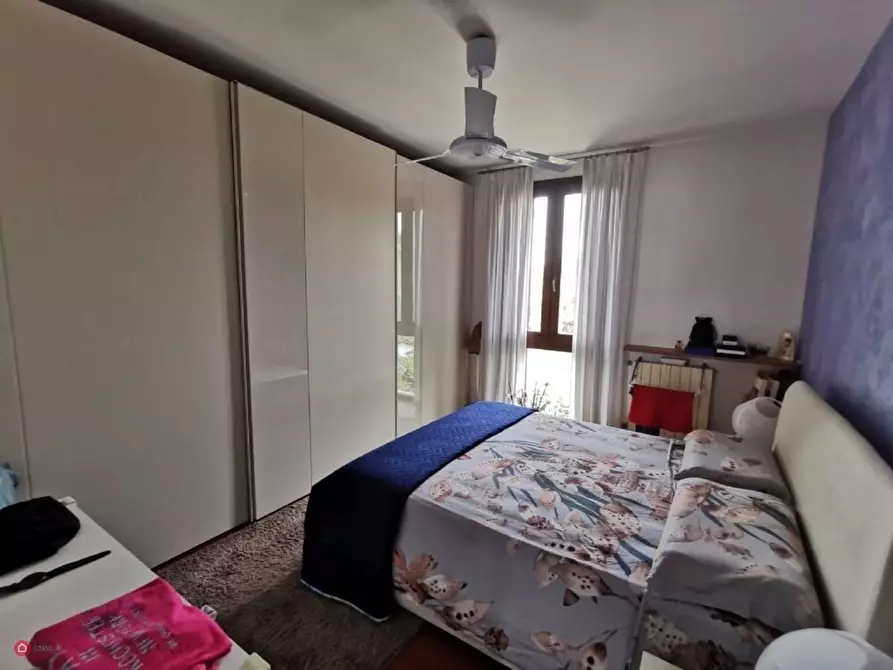 Immagine 11 di Appartamento in vendita  in Via San Zeno a Desenzano Del Garda