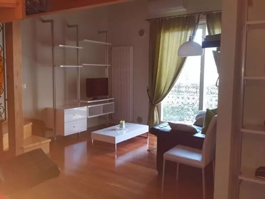 Immagine 1 di Appartamento in vendita  in Via Bonvicino a Desenzano Del Garda
