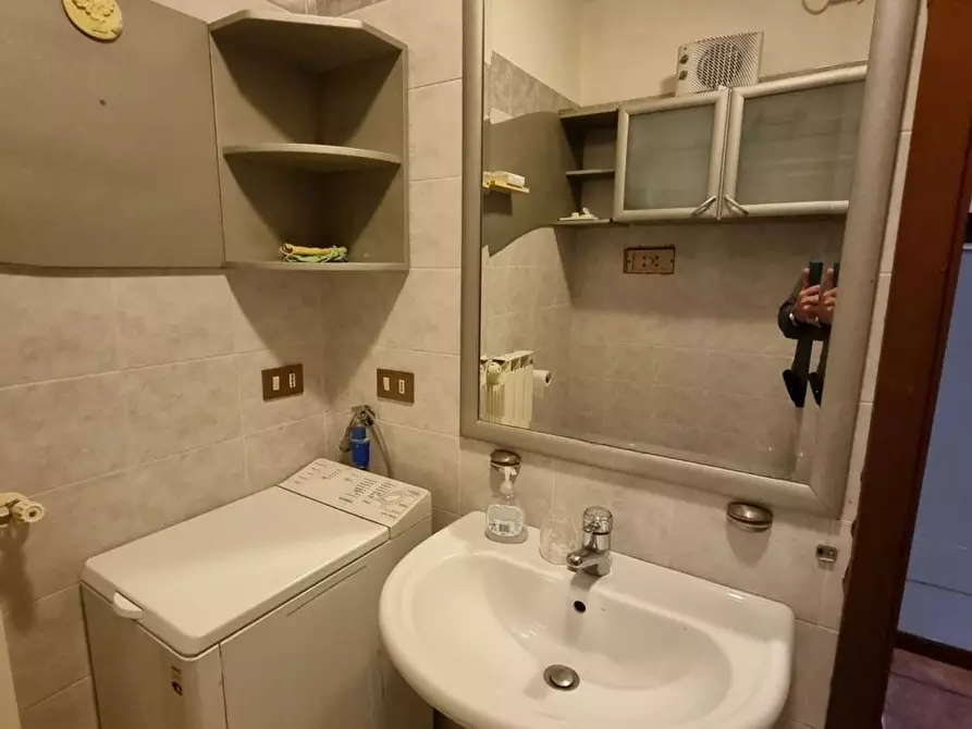 Immagine 4 di Appartamento in vendita  in Via Padre Annibale Maria di Francia a Desenzano Del Garda