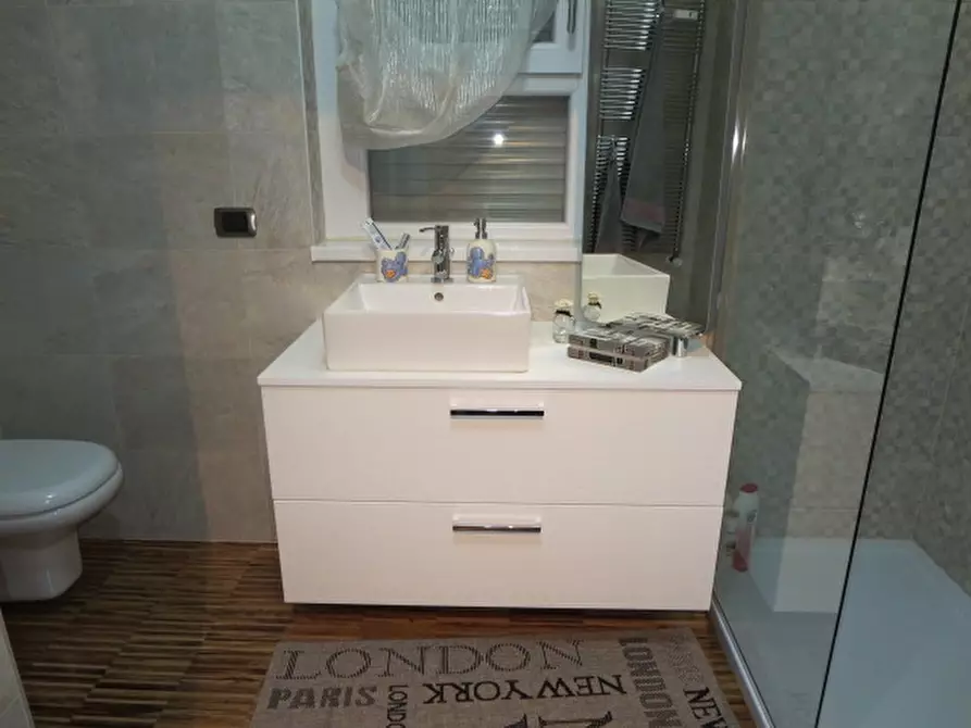 Immagine 8 di Appartamento in vendita  a Nova Milanese