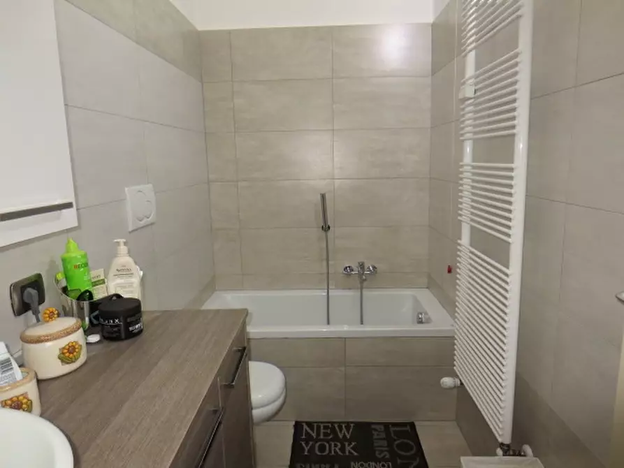 Immagine 10 di Appartamento in vendita  a Nova Milanese