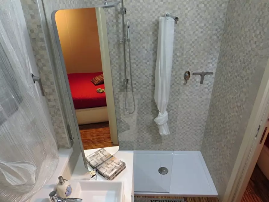 Immagine 18 di Appartamento in vendita  a Nova Milanese