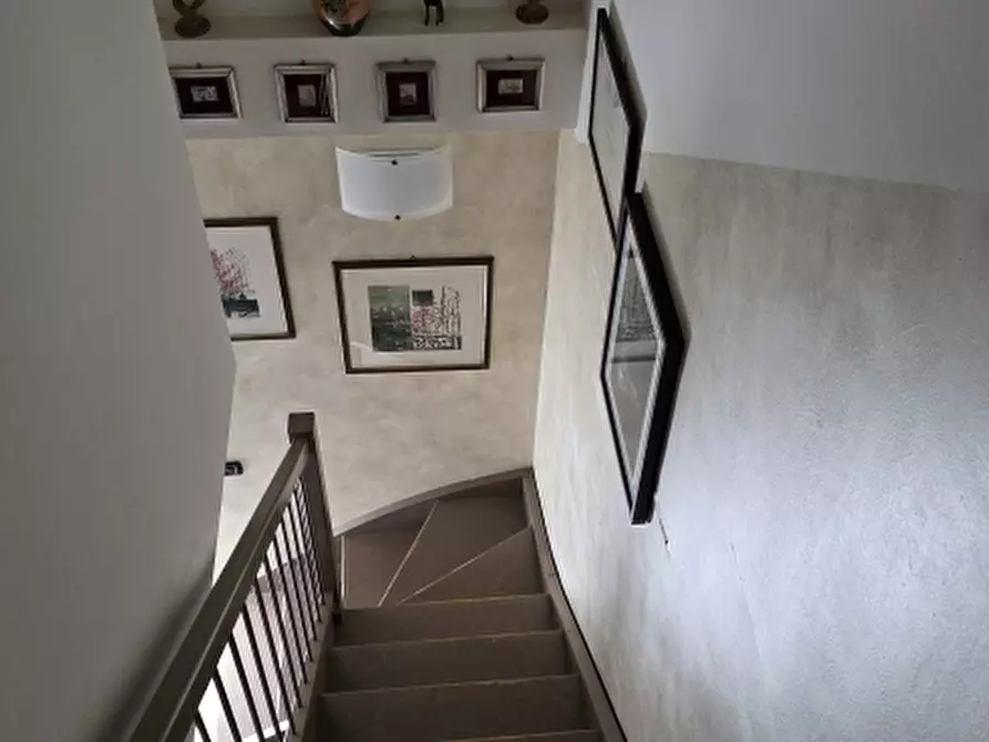 Immagine 21 di Appartamento in vendita  a Varedo