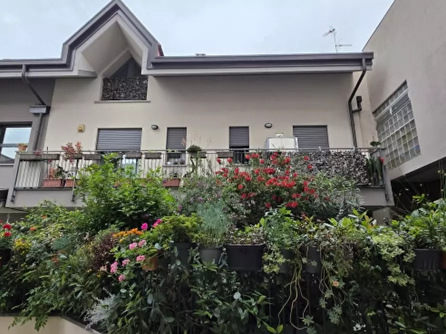 Immagine 22 di Appartamento in vendita  a Varedo