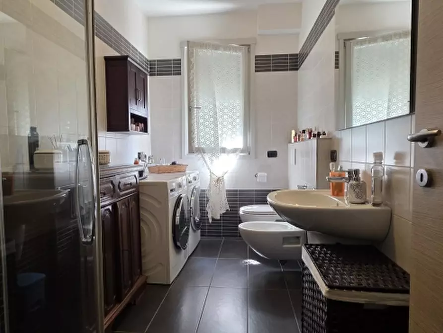 Immagine 9 di Appartamento in vendita  a Varedo