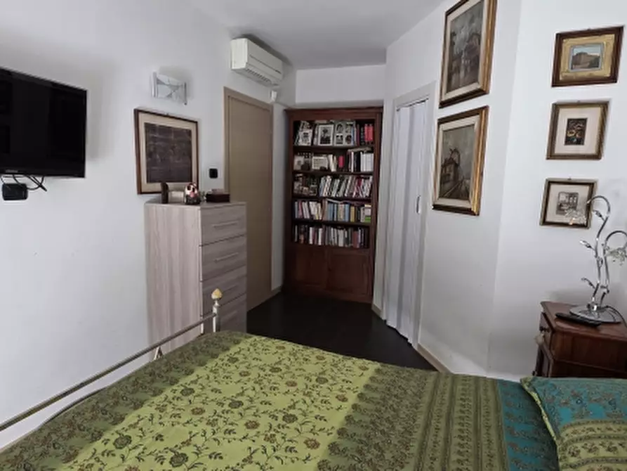 Immagine 10 di Appartamento in vendita  a Varedo